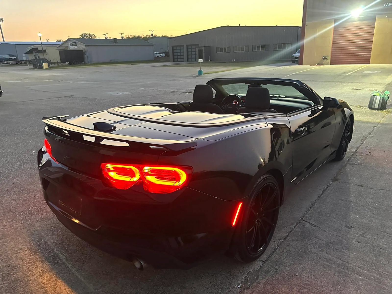 Used 2019 Chevrolet Camaro LT RWD image 17
