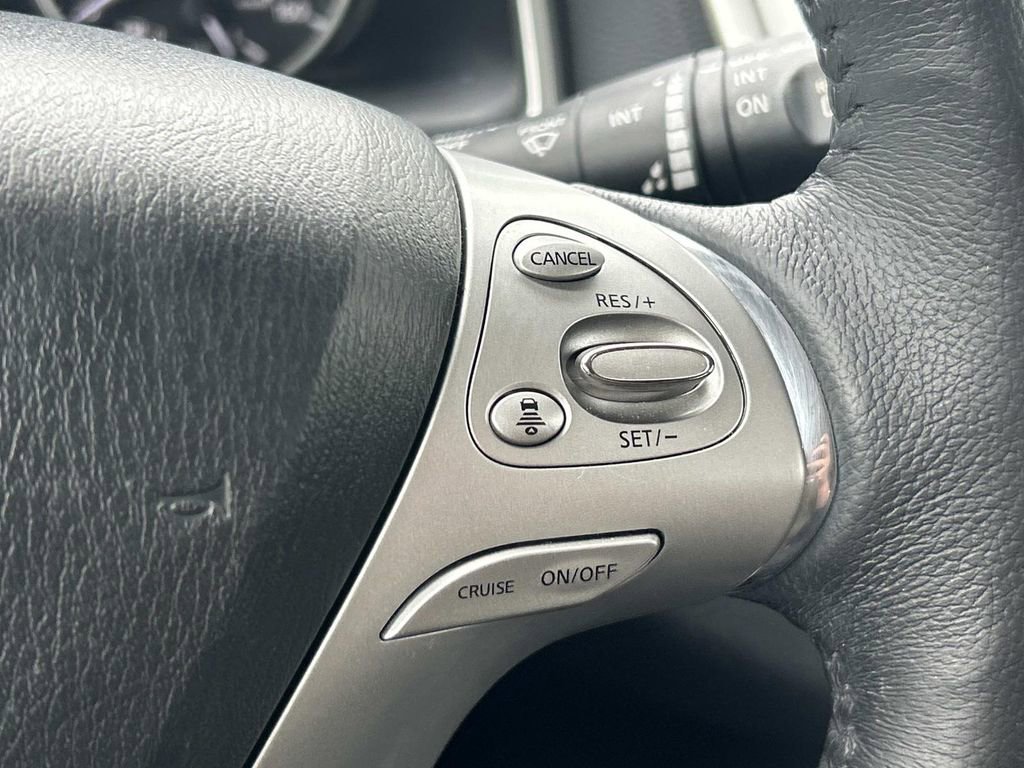 Used 2018 Nissan Murano SL w/ Moonroof Package FWD image 33