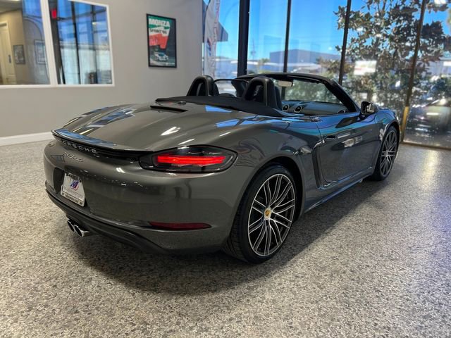 Used 2017 Porsche 718 Boxster image 10