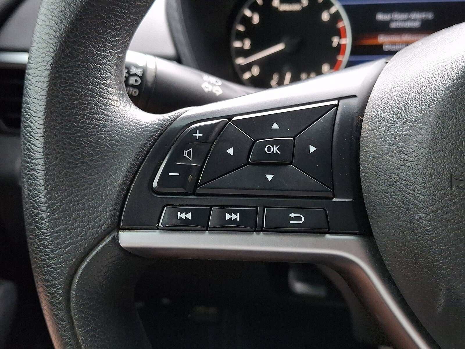 Certified 2022 Nissan Altima 2.5 SV FWD image 22