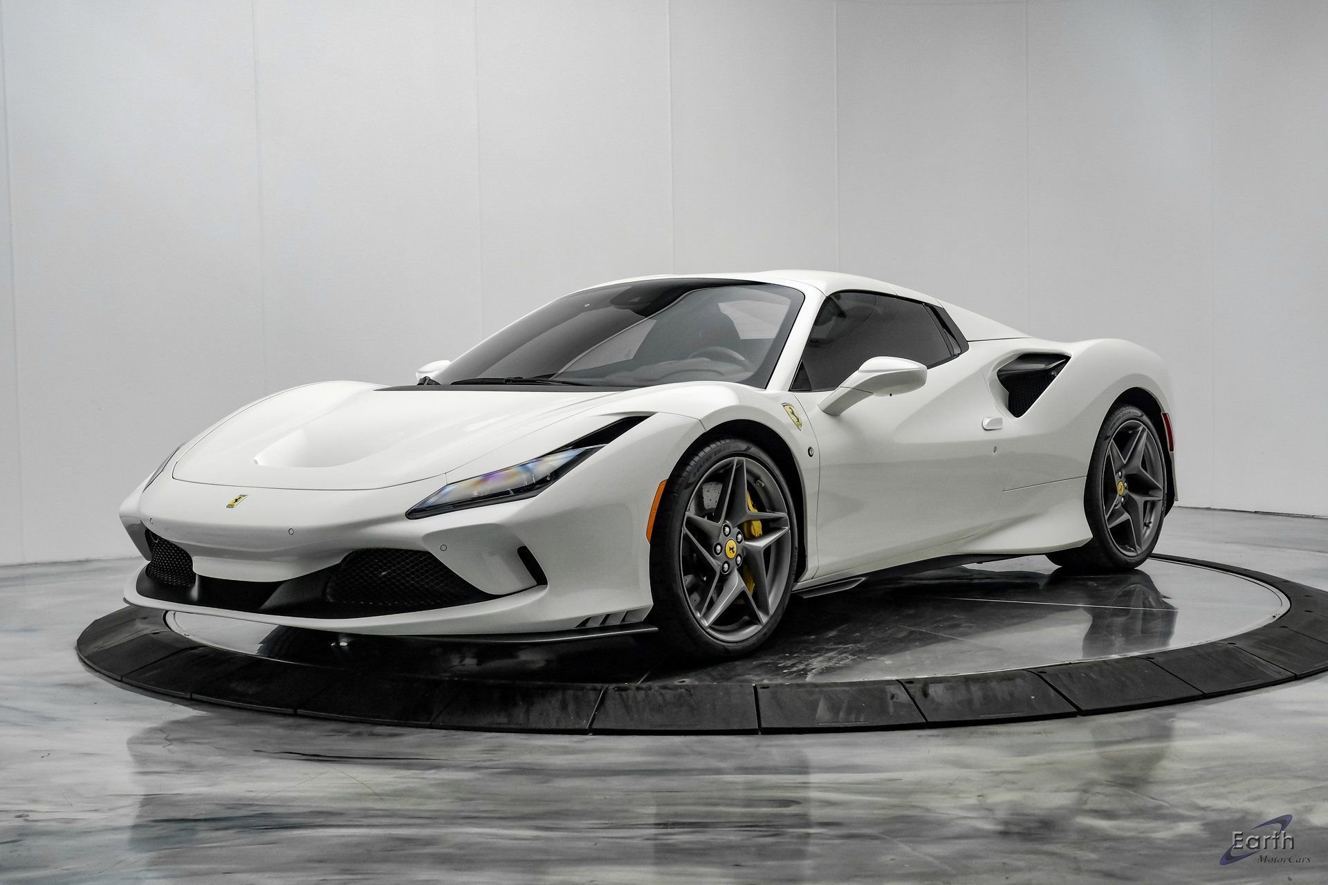 Used 2022 Ferrari F8 Tributo image 5