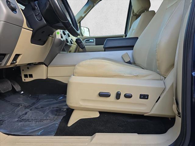 Used 2016 Ford Expedition XLT w/ Equipment Group 202A image 27