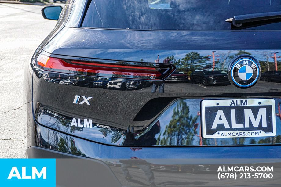 Used 2022 BMW iX xDrive50 w/ Convenience Package image 14