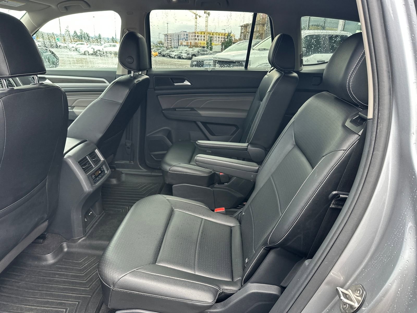 Used 2022 Volkswagen Atlas SE image 11