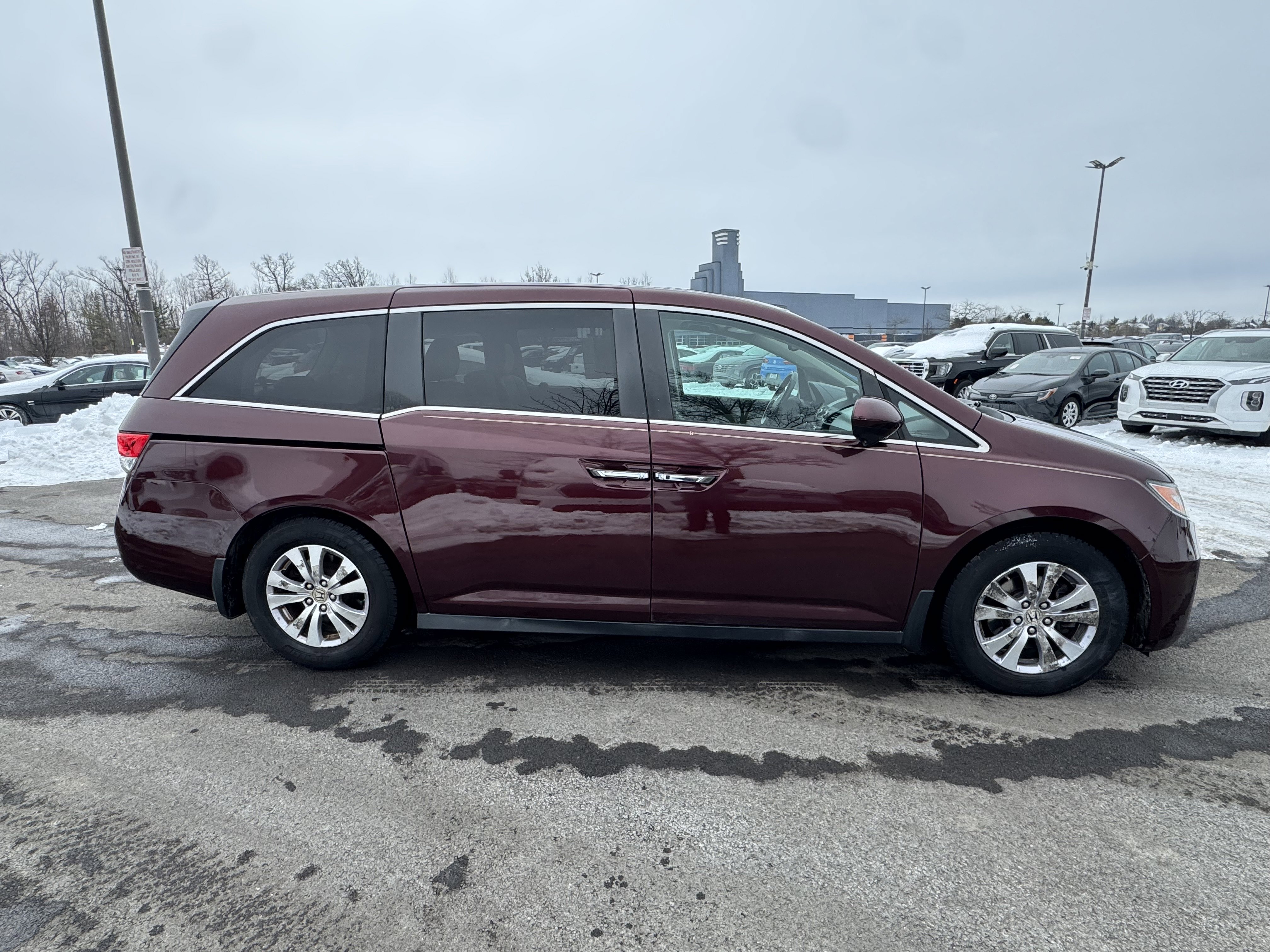 Used 2015 Honda Odyssey EX-L image 18