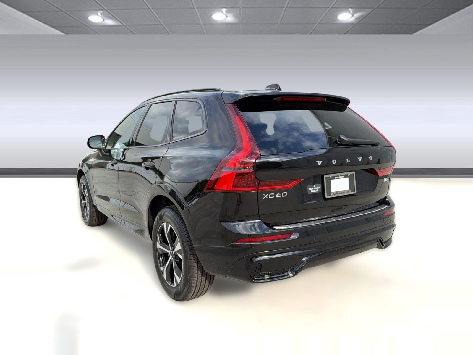 New 2026 Volvo XC60 B5 Core w/ Protection Package Premier AWD/4WD image 3