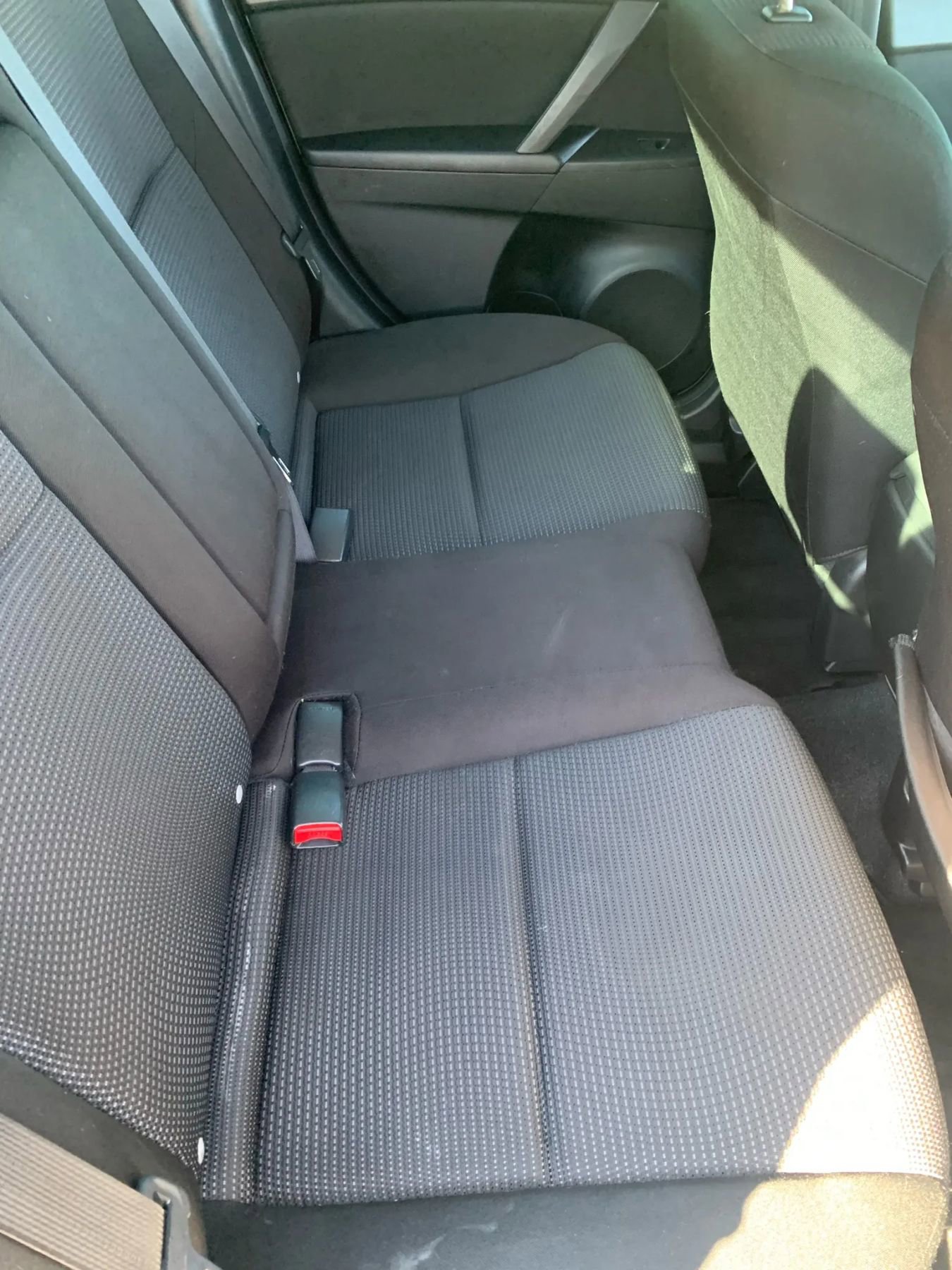 Used 2012 MAZDA MAZDA3 i Touring image 17