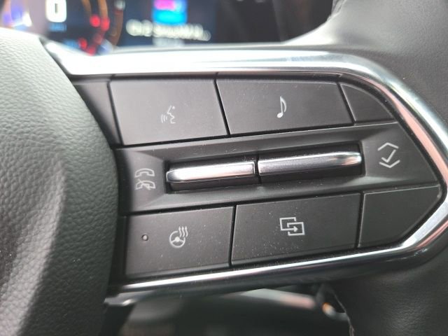 Used 2026 Chevrolet Equinox LT image 9