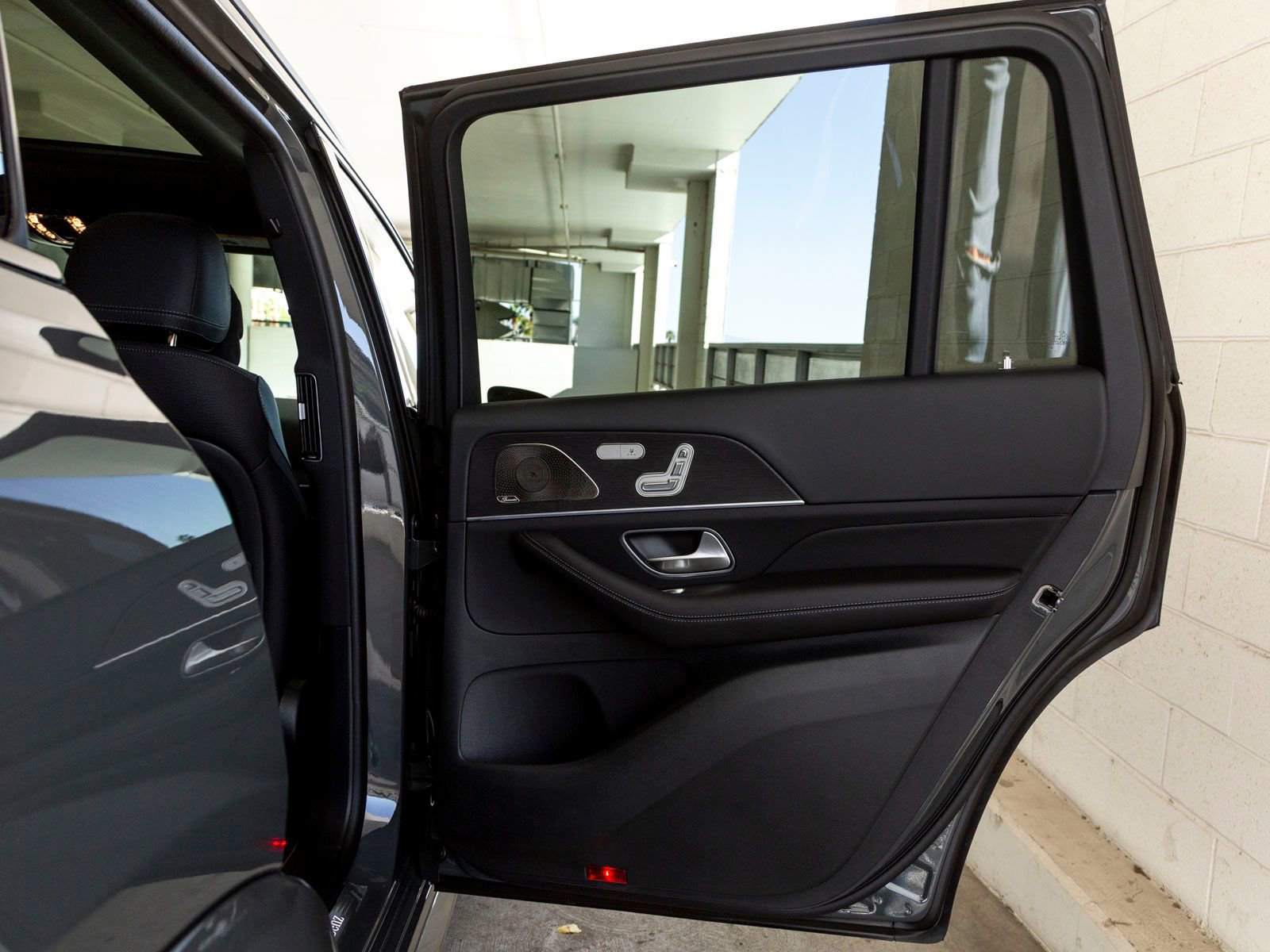 New 2026 Mercedes-Benz GLS 450 4MATIC image 25