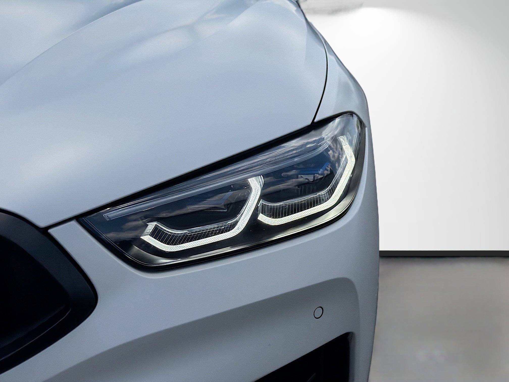 Used 2023 BMW 840i xDrive Convertible AWD/4WD image 9