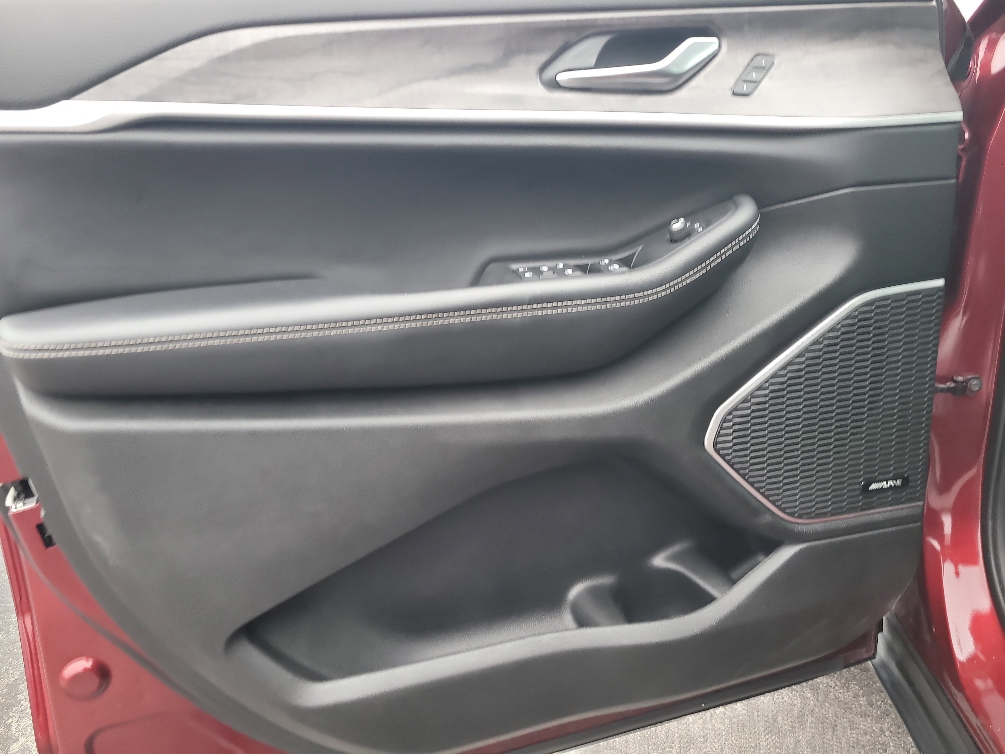 Used 2023 Jeep Grand Cherokee Limited image 15