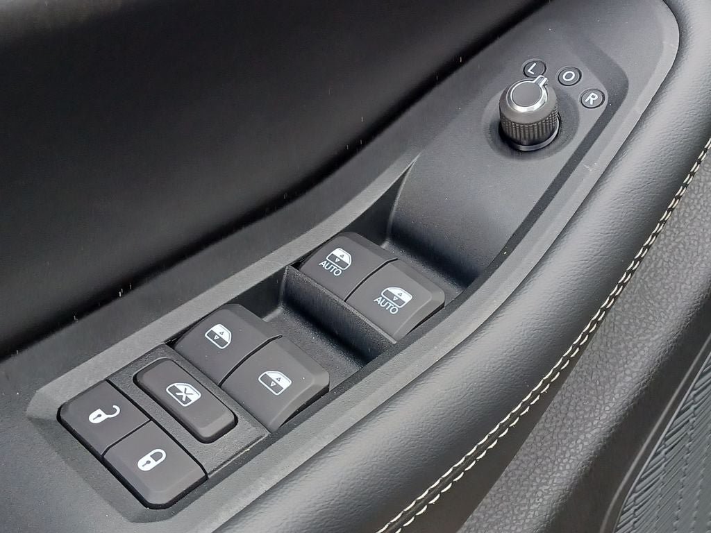New 2026 Jeep Grand Cherokee Altitude AWD/4WD image 10