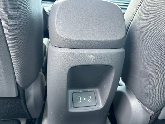 Used 2025 Hyundai Elantra SEL image 14