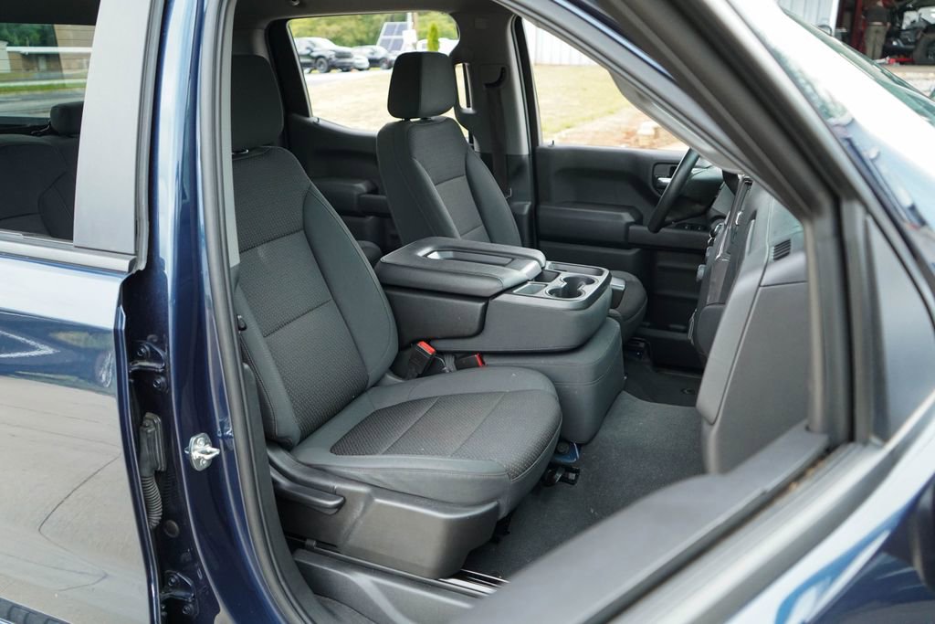 Used 2021 Chevrolet Silverado 1500 Custom w/ LPO, Dark Essentials Package AWD/4WD image 13