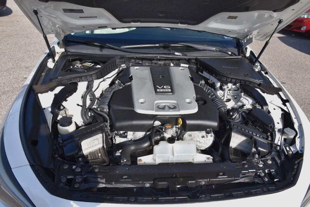 Used 2015 INFINITI Q50 Premium w/ Navigation Package AWD/4WD image 32