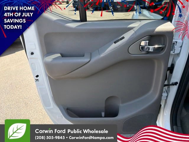 Used 2016 Nissan Frontier SV w/ SV Value Truck Package RWD image 27