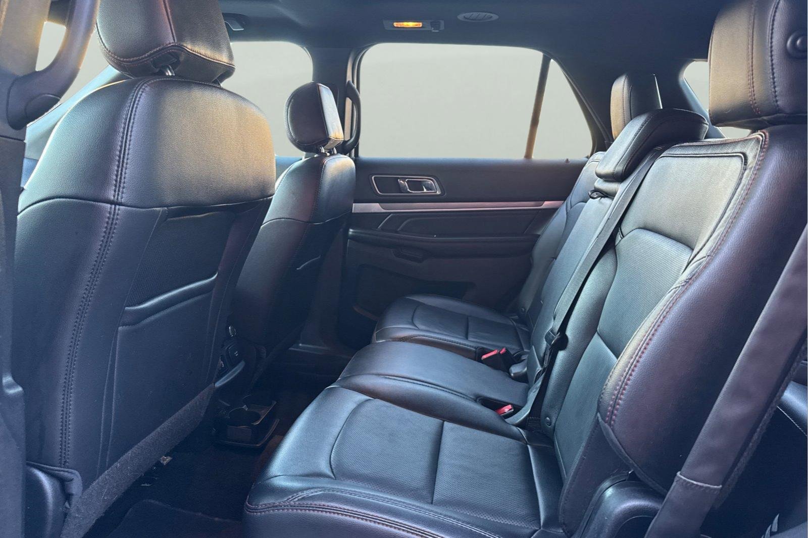 Used 2017 Ford Explorer Sport w/ Equipment Group 401A image 5