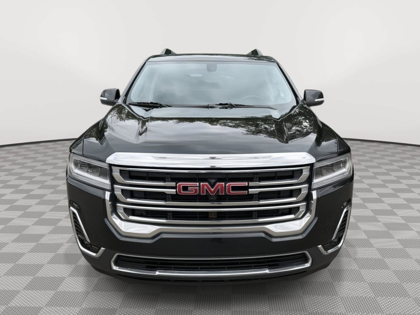 Used 2020 GMC Acadia SLT w/ LPO, Floor Liner Package AWD/4WD image 2