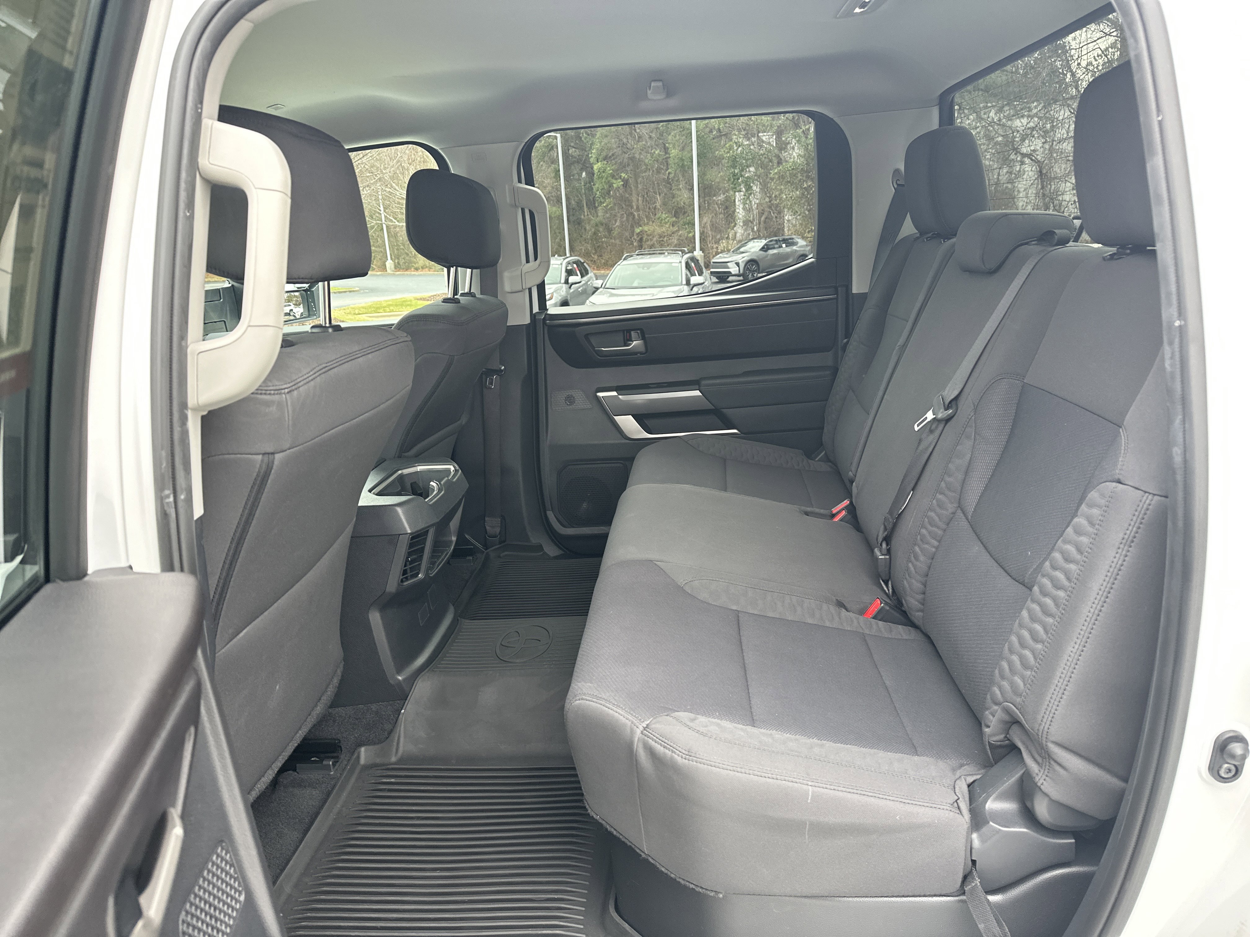 Used 2022 Toyota Tundra SR5 w/ SR5 Convenience Package image 30