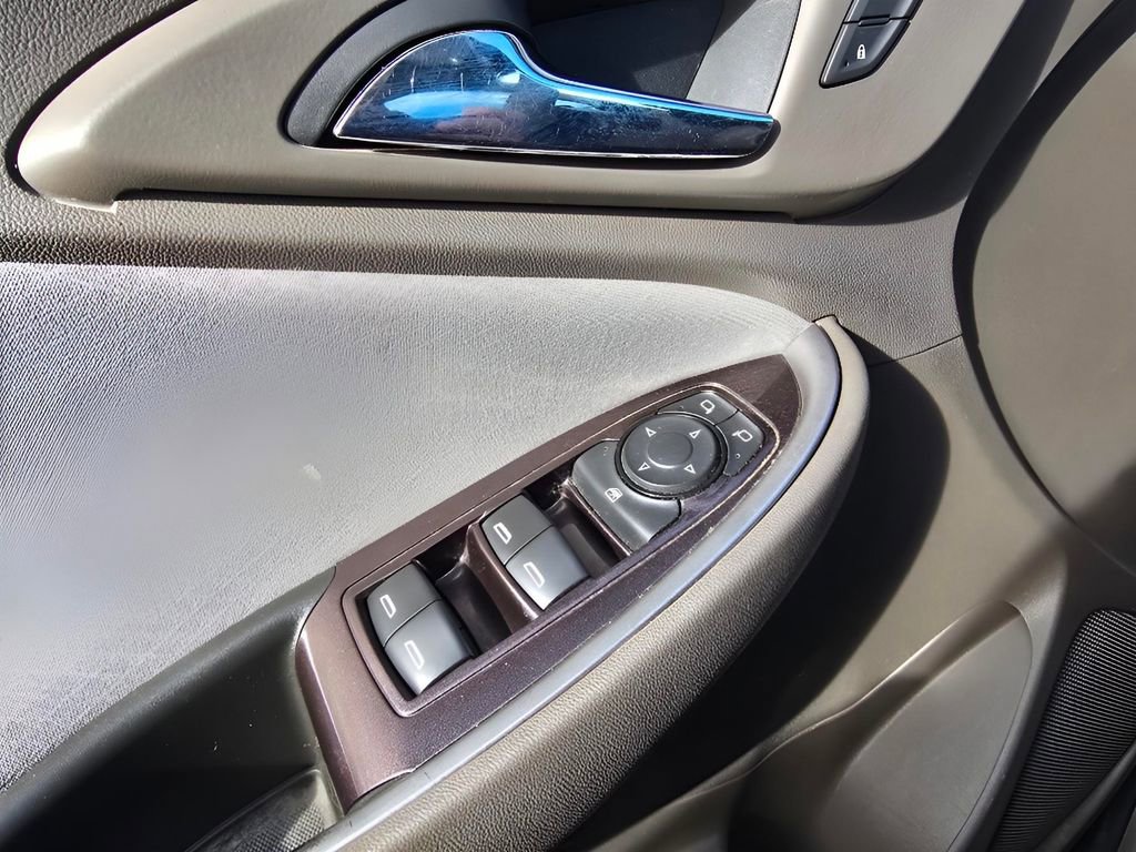 Used 2018 Chevrolet Malibu LS image 17