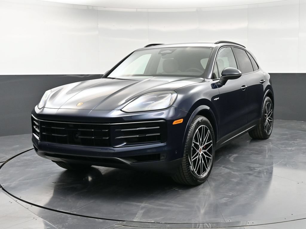 New 2026 Porsche Cayenne S AWD/4WD image 1