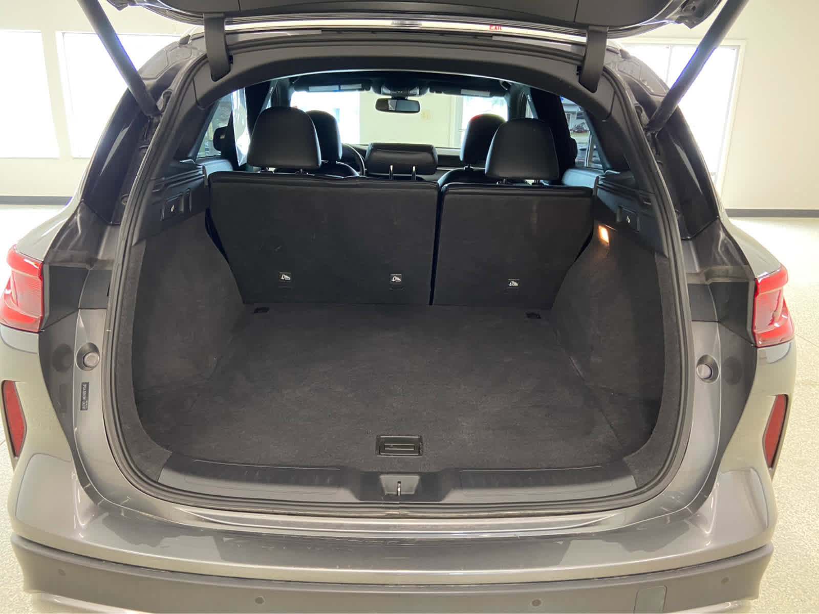Used 2021 INFINITI QX50 Luxe w/ Appearance Package image 9