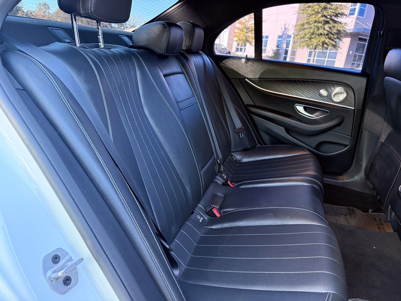 Used 2022 Mercedes-Benz E 350 Sedan image 42