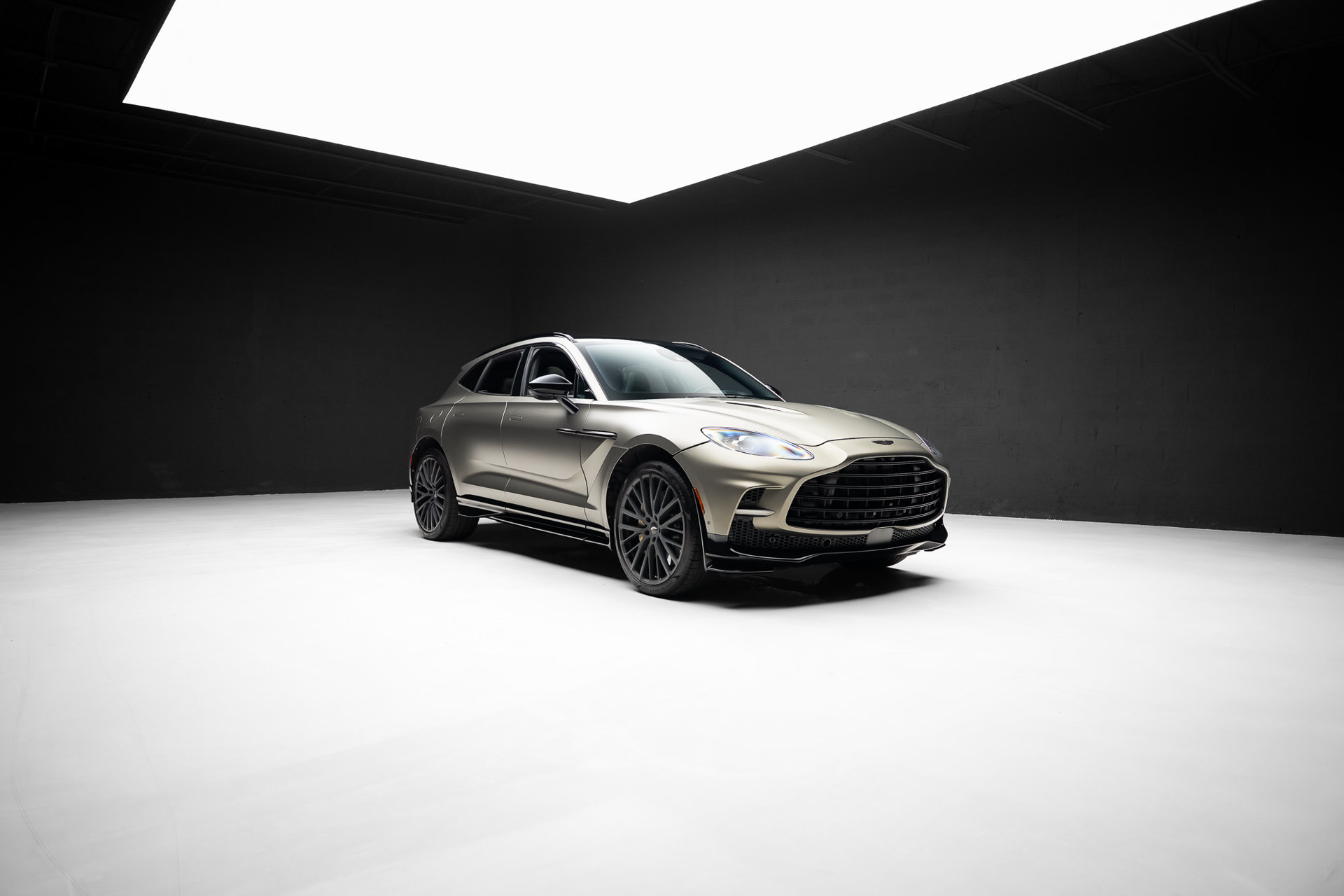 Used 2023 Aston Martin DBX 707 AWD/4WD image 86