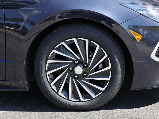 Used 2021 Hyundai Sonata Limited w/ Cargo Package FWD image 5