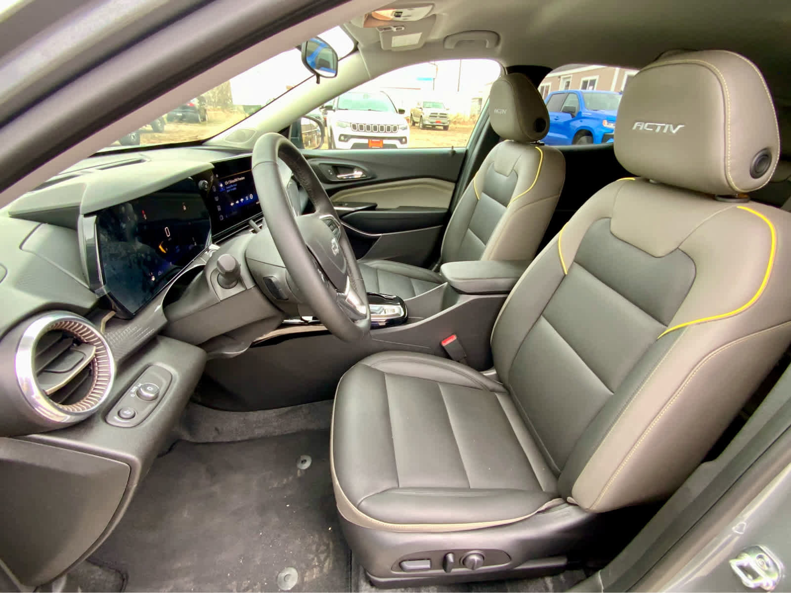 Certified 2025 Chevrolet Trax ACTIV image 19