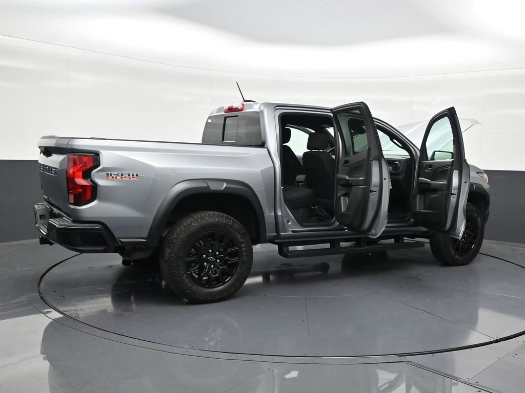 Used 2025 Chevrolet Colorado Trail Boss image 31