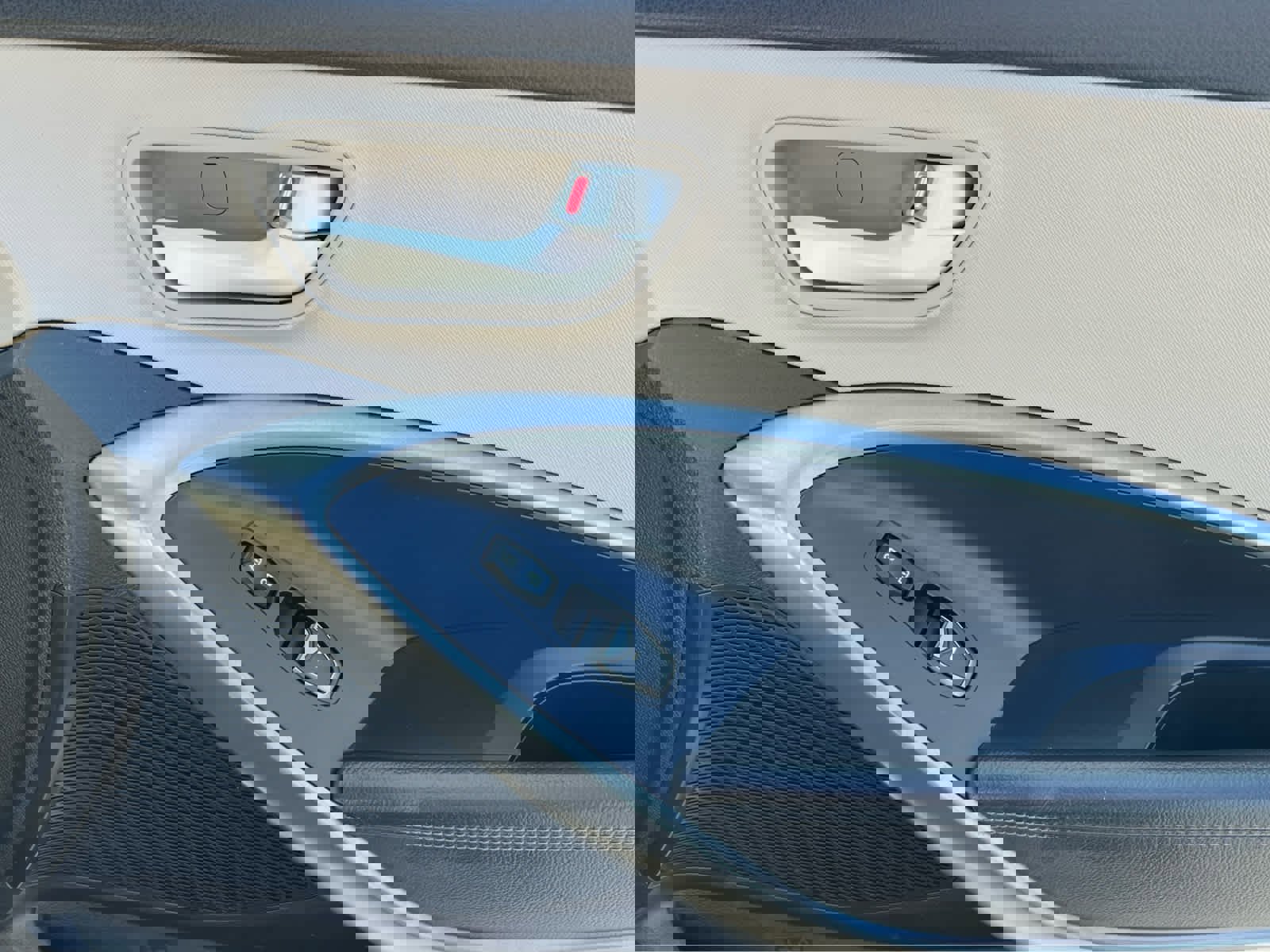 Used 2014 Hyundai Santa Fe GLS image 19