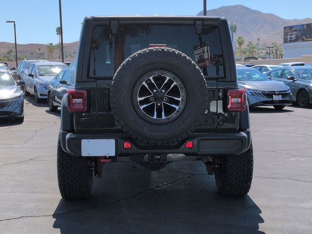 Used 2024 Jeep Wrangler Unlimited Rubicon w/ XTREMEE 35" Tire Package image 3