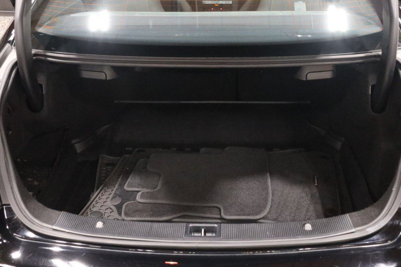 Used 2014 Mercedes-Benz E 550 Coupe image 33