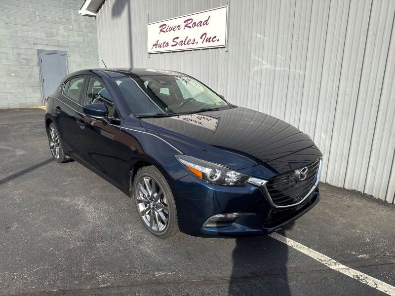 Used 2018 MAZDA MAZDA3 Touring