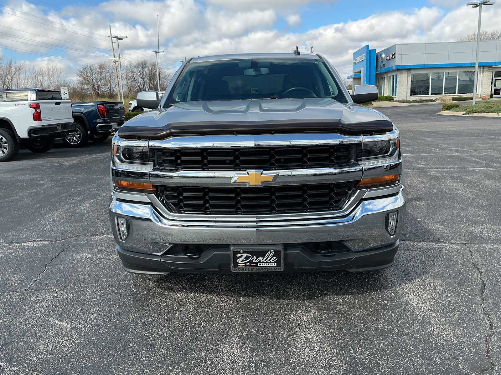 Used 2017 Chevrolet Silverado 1500 LT w/ All Star Edition image 2