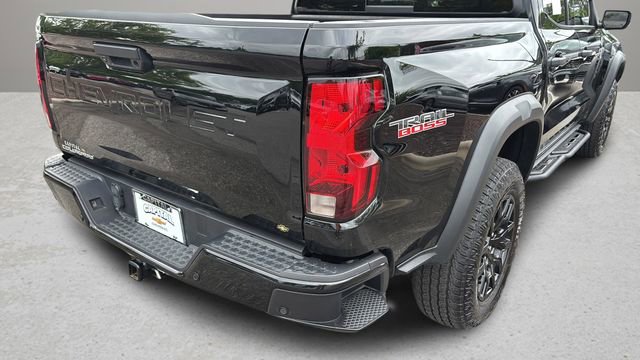 Used 2024 Chevrolet Colorado Trail Boss w/ Technology Package AWD/4WD image 35