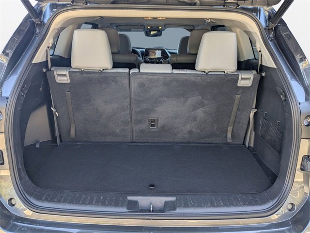 Used 2022 Toyota Highlander XLE image 13