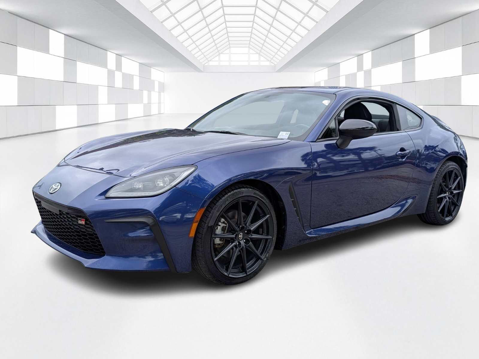 Used 2023 Toyota GR86 Premium image 3