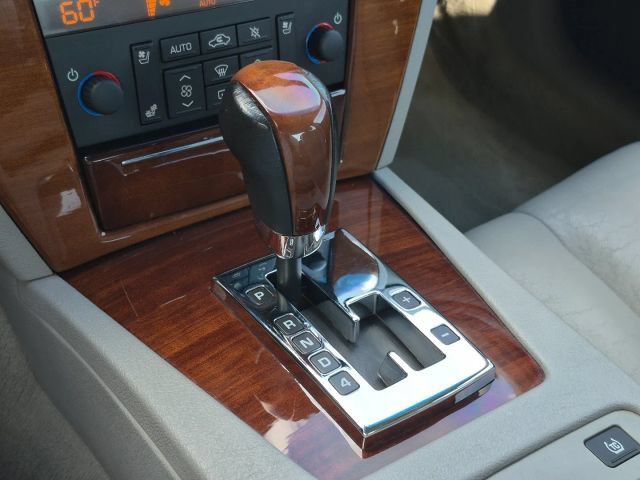 Used 2006 Cadillac STS V8 w/ Preferred Equipment Group RWD image 25