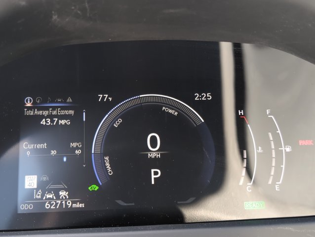 Used 2025 Lexus UX 300h FWD image 19