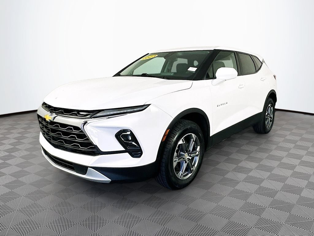 Used 2023 Chevrolet Blazer LT AWD/4WD image 5