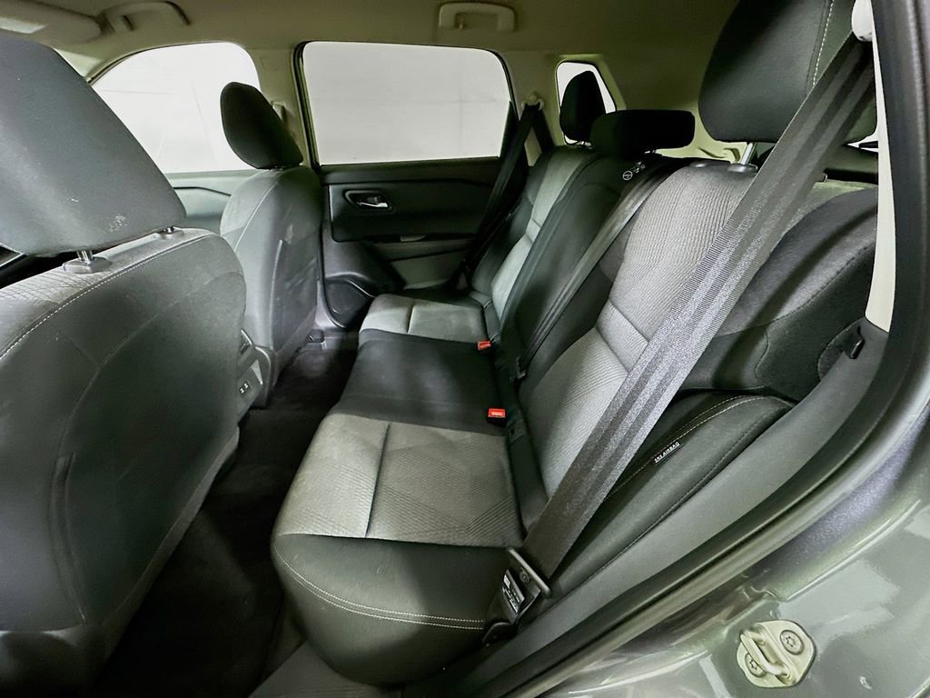 Used 2024 Nissan Rogue SV image 14