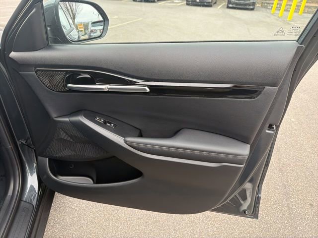 Used 2025 Kia Seltos S image 19