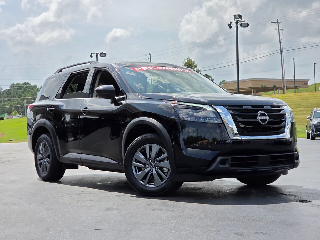 Used 2025 Nissan Pathfinder SV AWD/4WD image 21