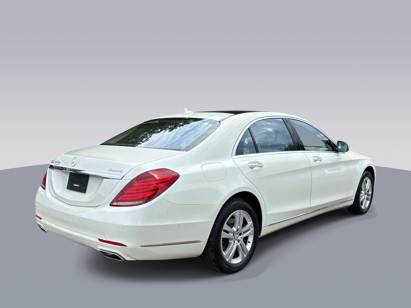 Used 2017 Mercedes-Benz S 550 4MATIC Sedan image 7