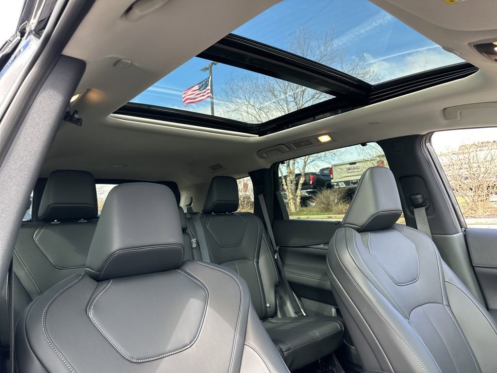 New 2026 INFINITI QX60 Luxe w/ Cargo Package image 19