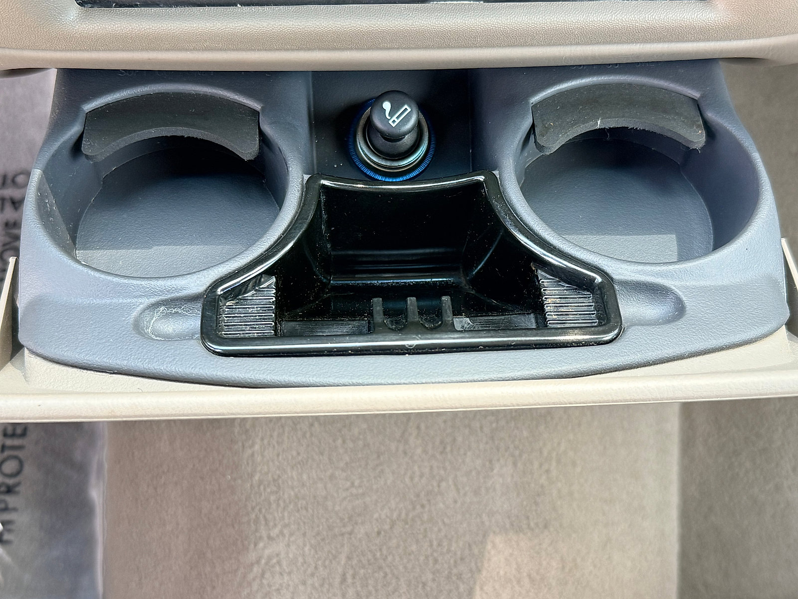 Used 2002 Lincoln Town Car Executive RWD image 29