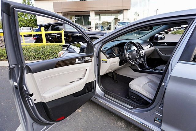 Used 2016 Hyundai Sonata Limited image 36