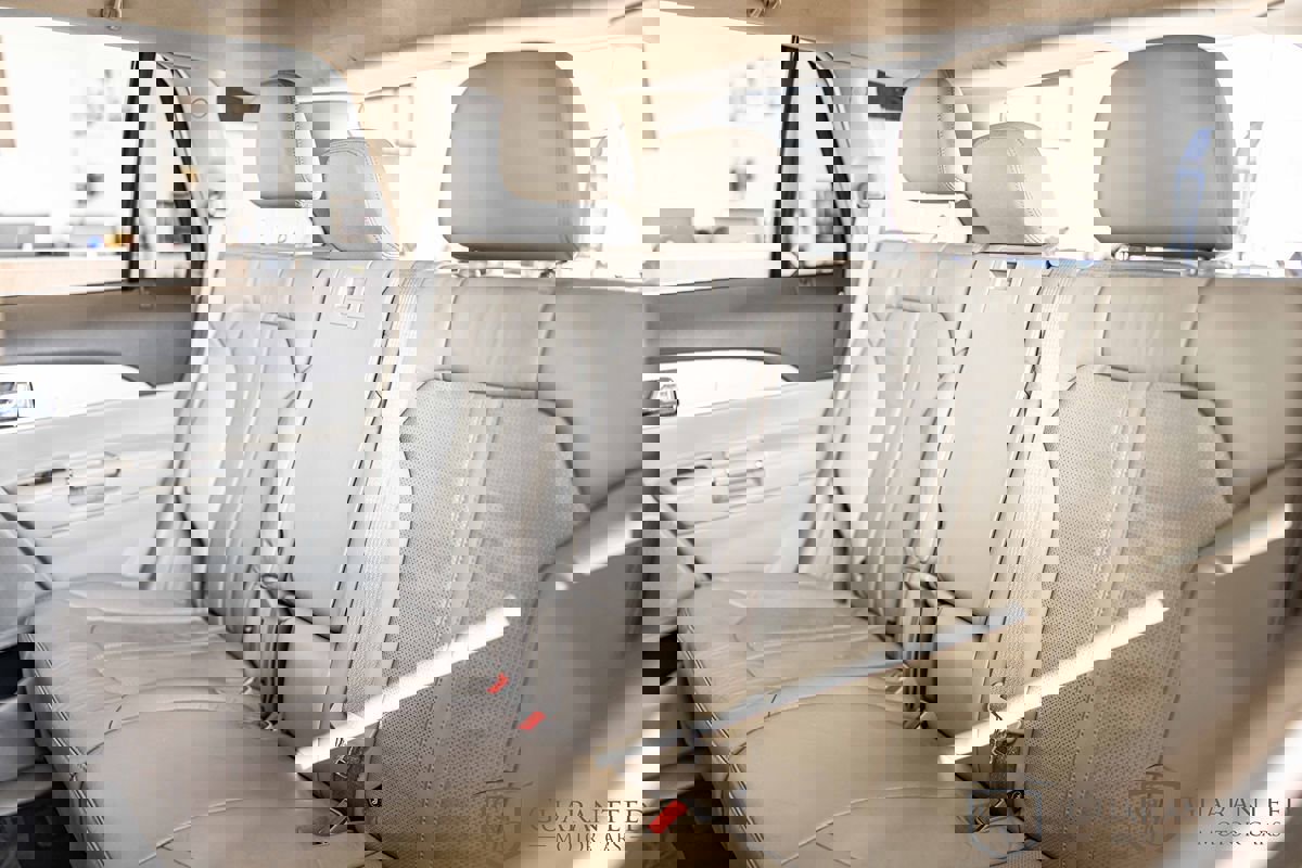 Used 2012 Lincoln MKX FWD image 31